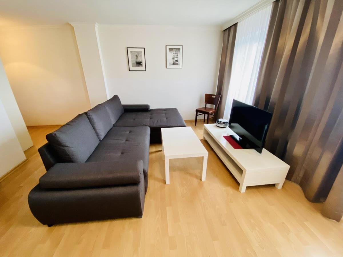 Doppelzimmer Lounge, Direkt Am Alten Strom Росток Екстериор снимка